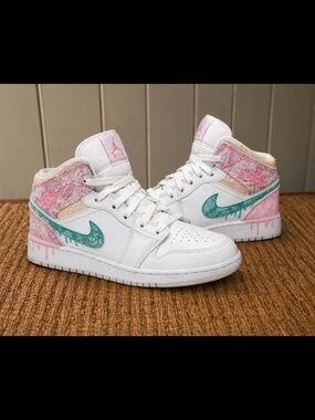 NIKE JORDAN PAINT DRIP